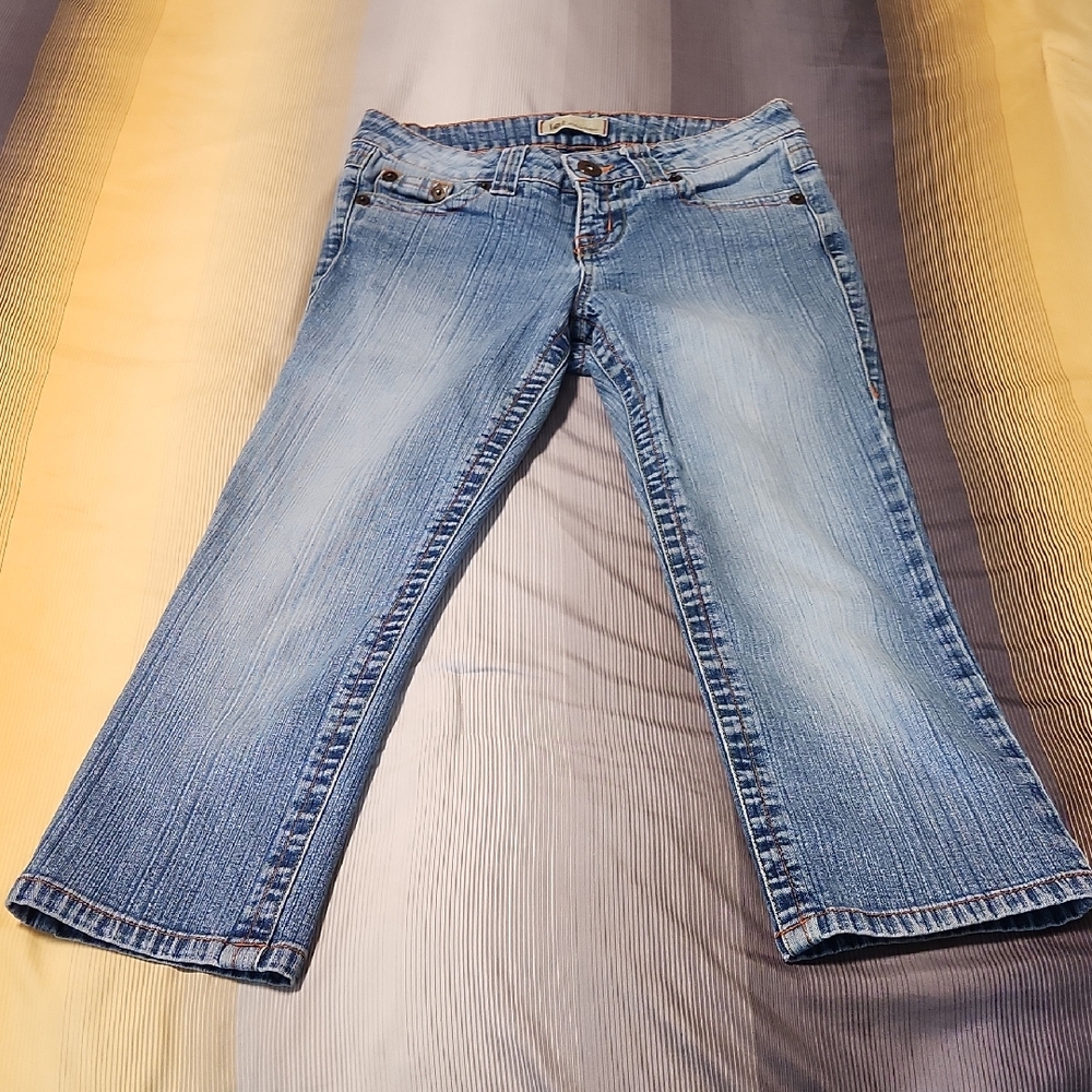 LEI Light Blue Cropped Jeans